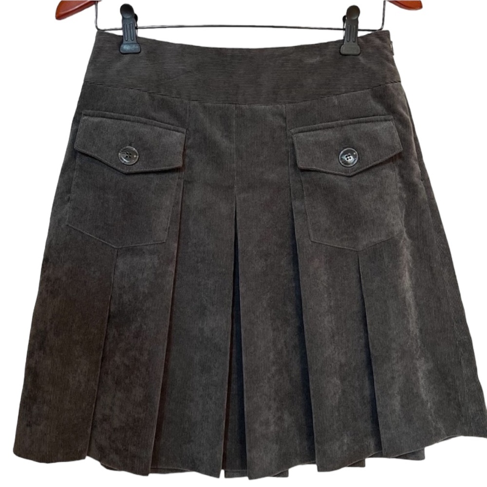 Chelsea & Theodore grey corduroy pleated skirt size 4, excellent condition